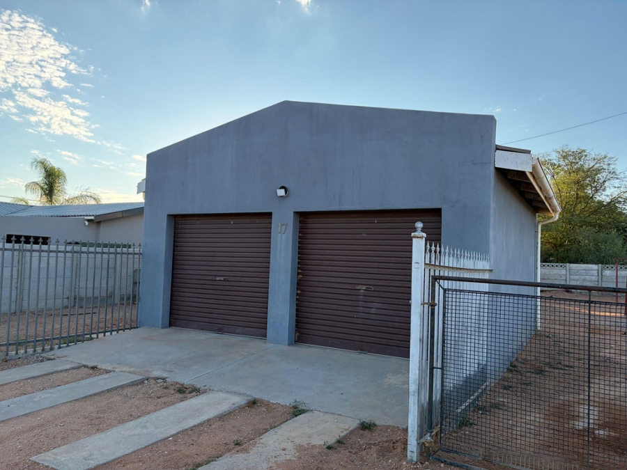 To Let 3 Bedroom Property for Rent in Vanrhynsdorp Western Cape